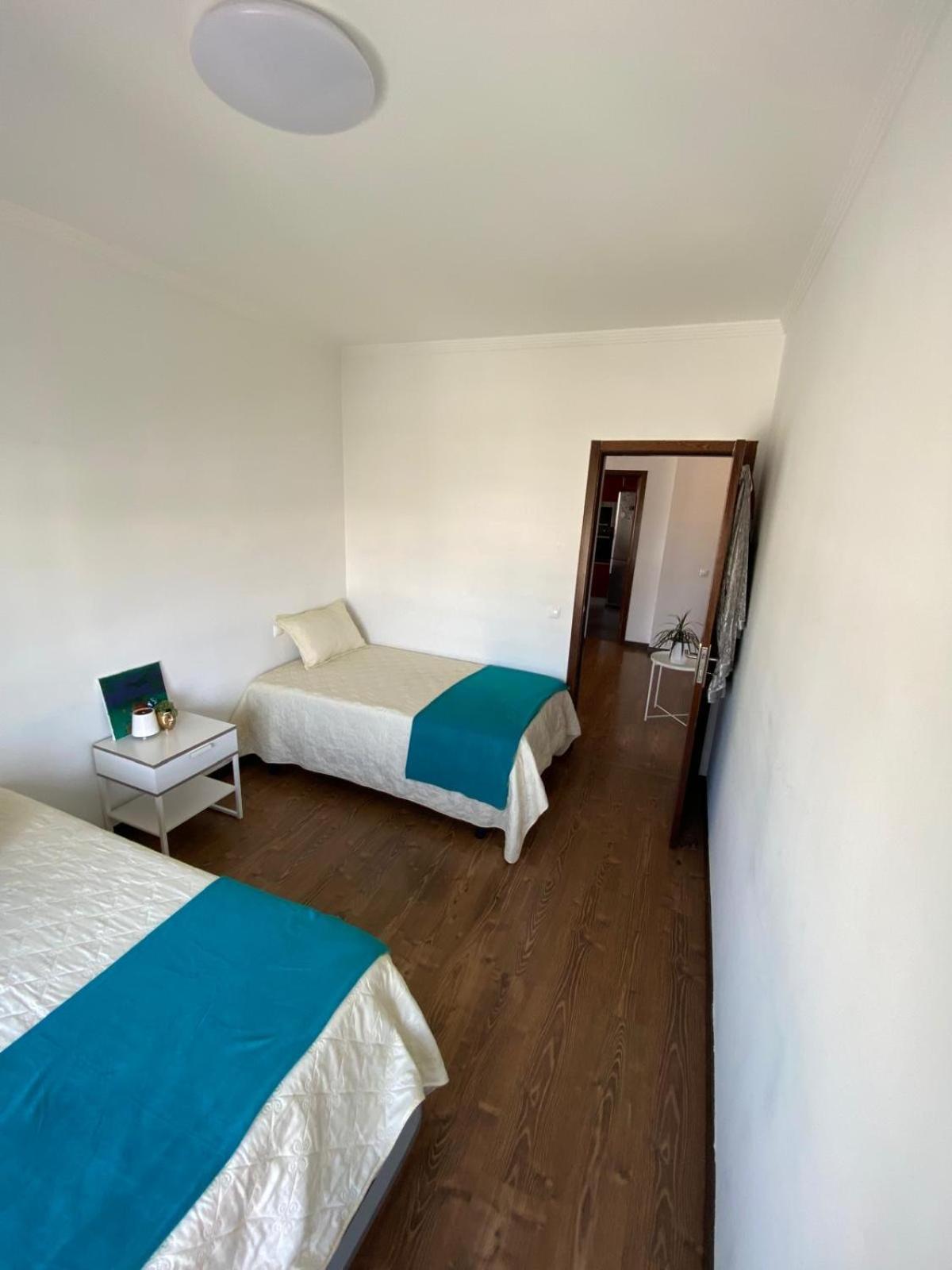 Rooms In Faro Close To Airport Exterior foto